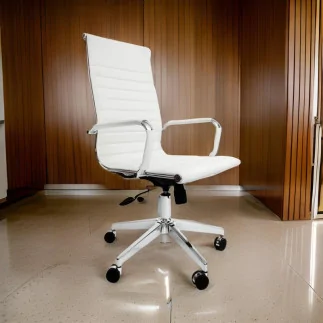 Chaise directeur LUXE  HD base en acier chromé un dossier et des accoudoirs rembourrés en similicuir, Blanc