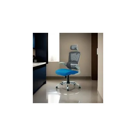 Chaise Directeur Roy Réglable en hauteur du dossier incurvé est très confortable